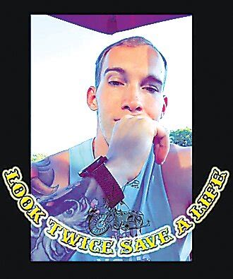 Travis Shane Davis Obituary .